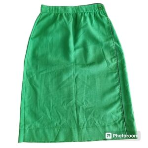 Vintage green wrap skirt size 10